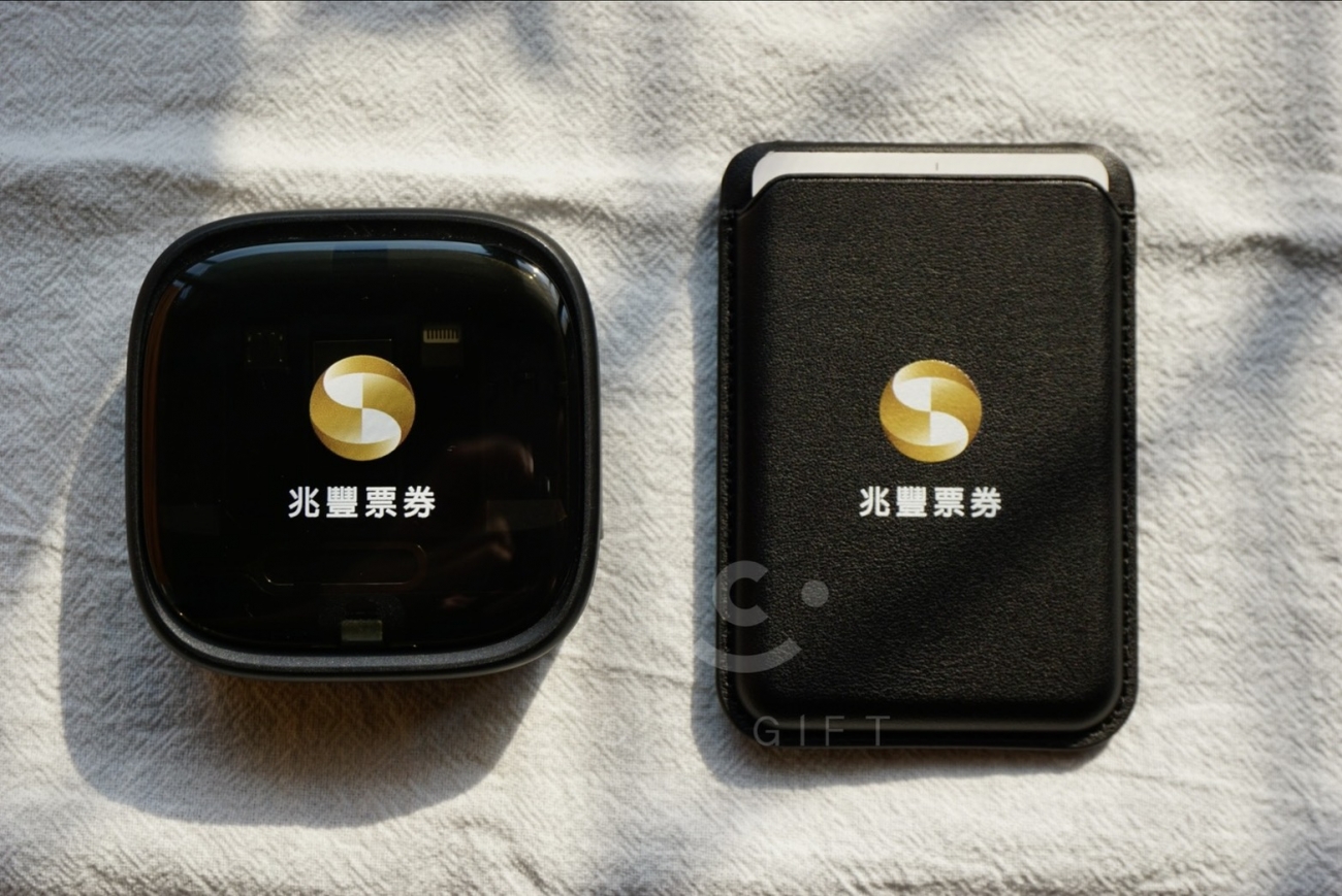 【數據收納盒+磁吸支架卡套 Logo噴印】 *客戶案例 純屬分享，如有不妥之處煩請告知，本公司會立即下架處理。#盜圖必究